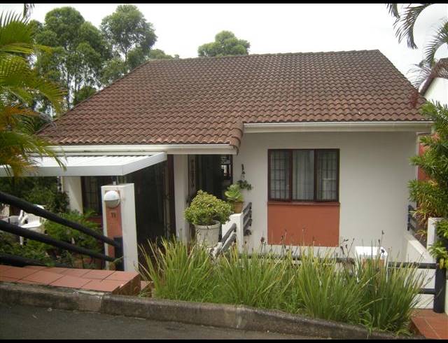 2 BEDROOM SIMPLEX FOR SALE IN COWIES HILL